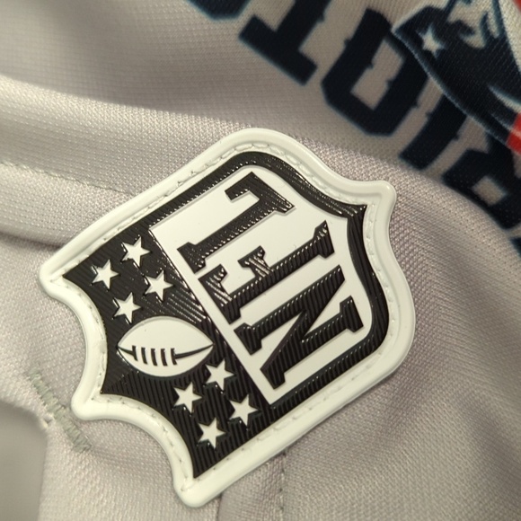 NE Patriots Mac Jones #10 Nike Gray Inverted Official NFL Legend Jersey Size XL - Picture 14 of 16